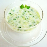 タラトル　きゅうりとヨーグルトの冷製スープ